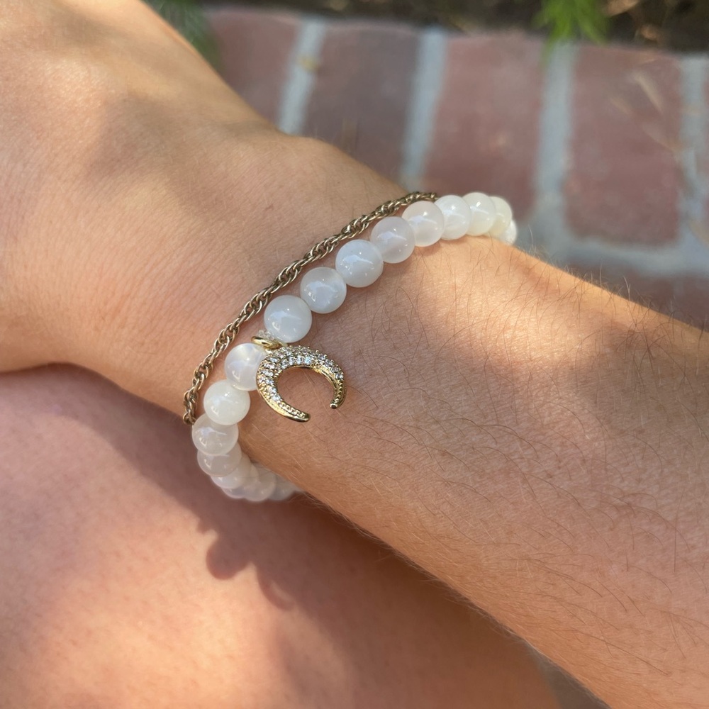 Beaded white moon stone bracelet